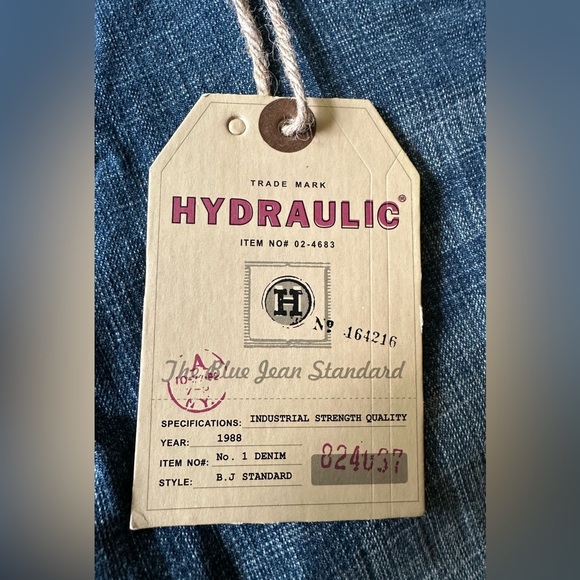 Hydraulic blue jean capris. size 13/14. - Picture 6 of 10